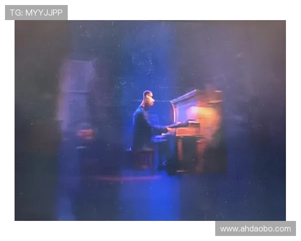 蓝莓之夜：穿越孤独与寻找爱的心灵之旅